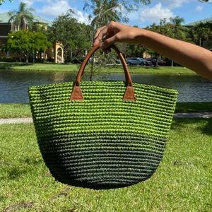 Tote Bag. Artisan Made with Natural Fibers (Fique)